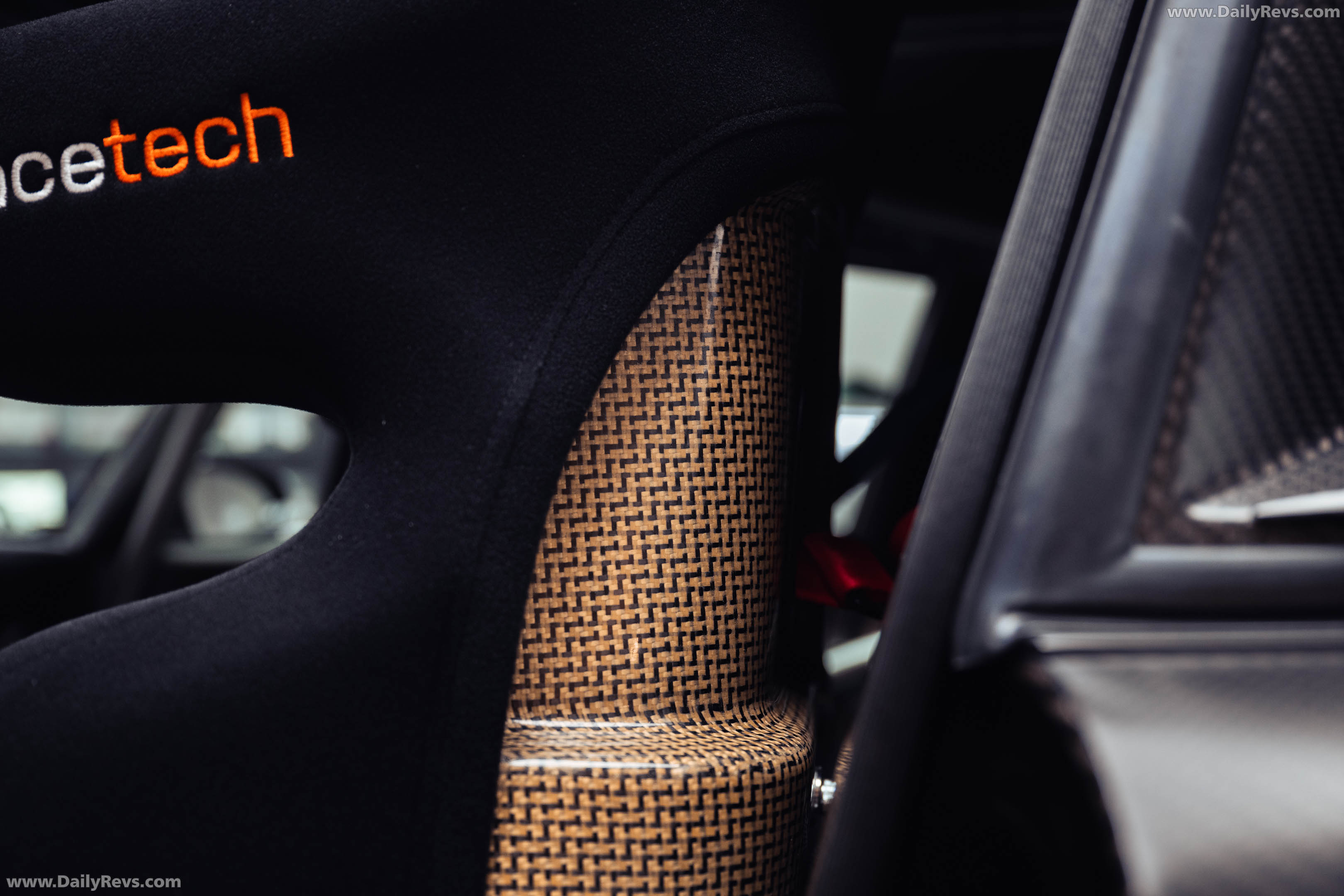 2027 Gunther Werks GXR-Evo Interior